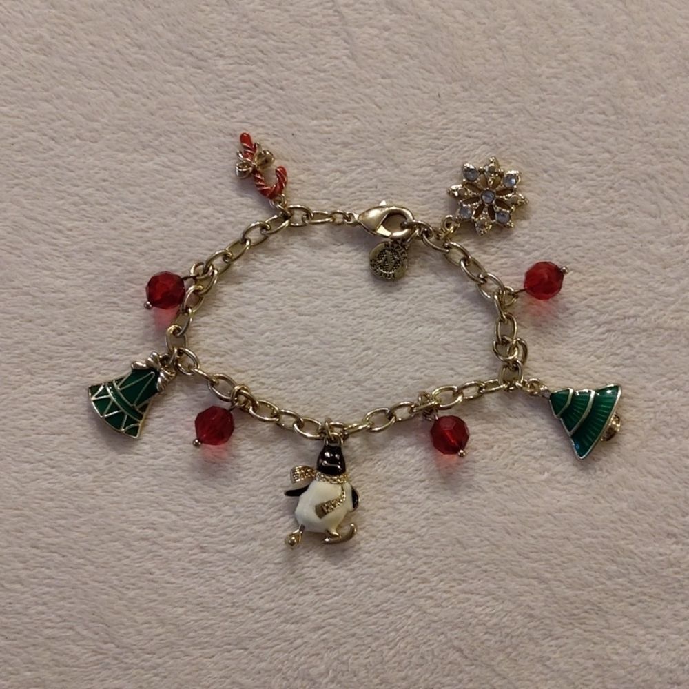 Napier - Christmas Charm Bracelet